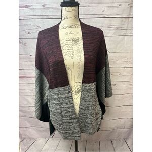 AB Studios‎ size medium cardigan type sweater